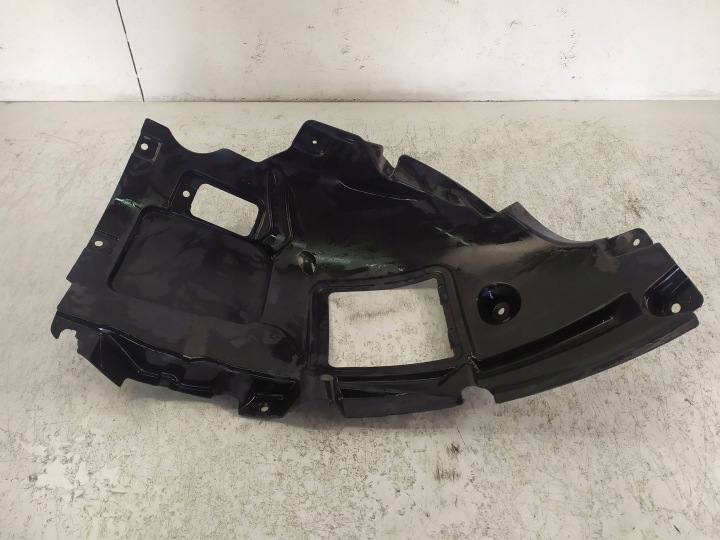 PASSAGE DE ROUE DROIT AVANT BMW 2 F22 F23