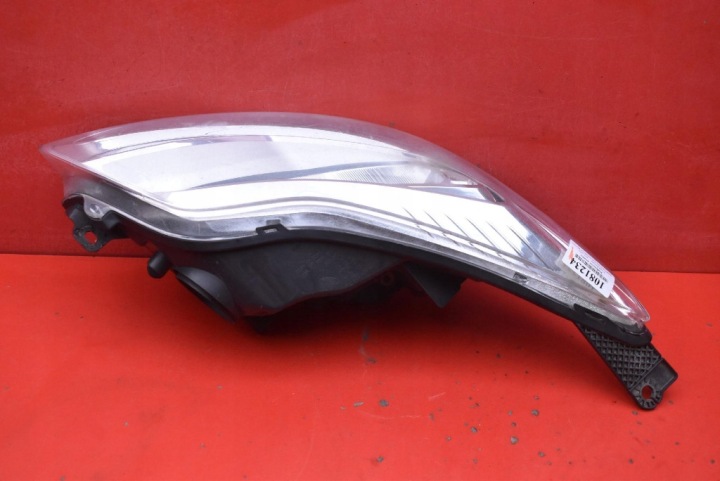 PROJECTEUR DROIT PHARE AVANT EUROPE BM51-13W029-AL FORD FOCUS MK3 11-15