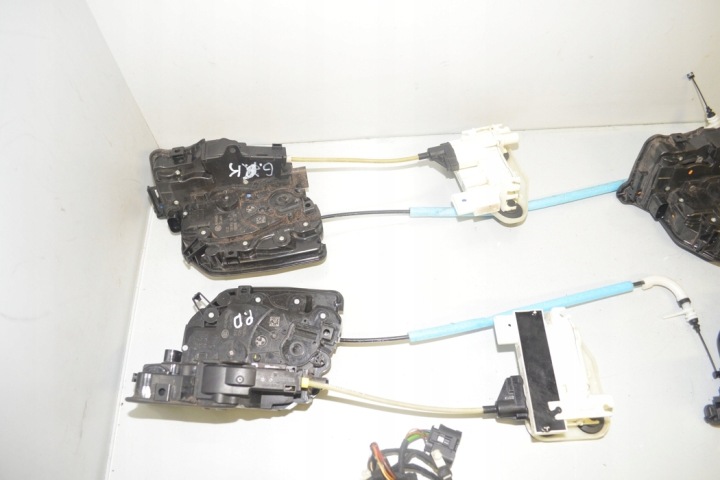 ENSEMBLE SERRURES AVEC ÉTIREMENT BMW X6 (F16, F86) 7419844 3.0L DIESEL 280KW