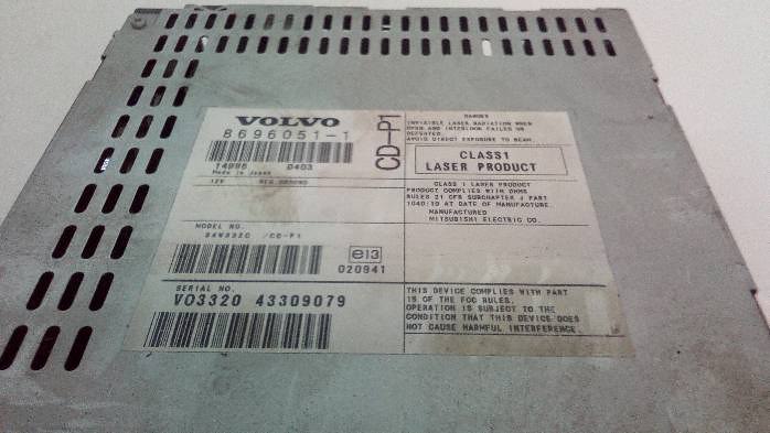 LECTEUR DE CARTE DISQUES CD VOLVO V50 8696051-1