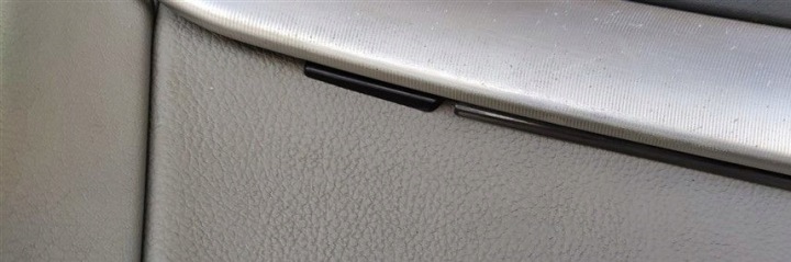 COLLECTEUR GARNITURE GAUCHE AVANT AUDI A6 C6 GRIS BOSE