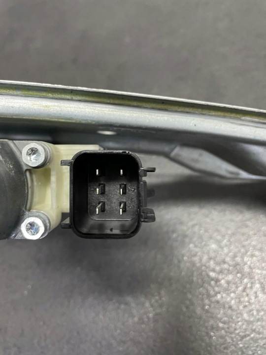 ÉLÉVATEUR MÉCANISME VITRES DROIT ARRIÈRE FOCUS MK3