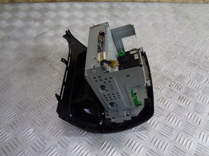 RADIO D'USINE CD MP3 HONDA CIVIC VIII UFO HAYON 06- 39100-SMG-G514-M1 EUROPE