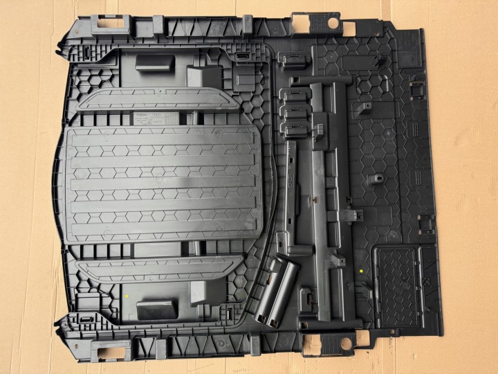 AUDI A6 C8 AVANT UNIVERSEL PLANCHER PLAQUE COUVERCLES DE COFFRE 4K9858967 4K9864106