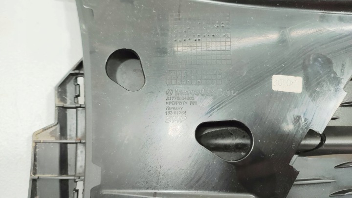 MERCEDES-BENZ A W177 GRILLE INFÉRIEURE PARE-CHOCS AVANT