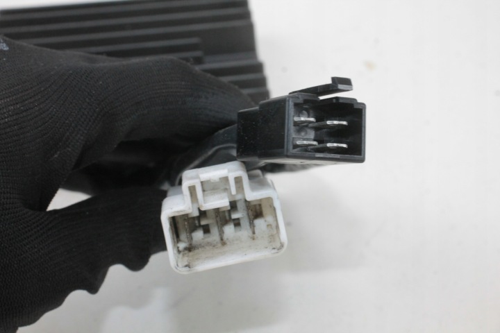 APRILIA RSV4 1000 FACTORY RÉGULATEUR TENSION