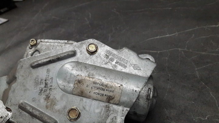 0390216752 PETIT MOTEUR ESSUIE-GLACES KANGO
