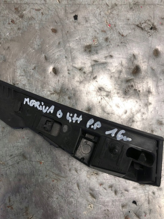 MOULURE ANGLE PLASTIQUE DROIT AVANT OPEL MERIVA B LIFT 13305383