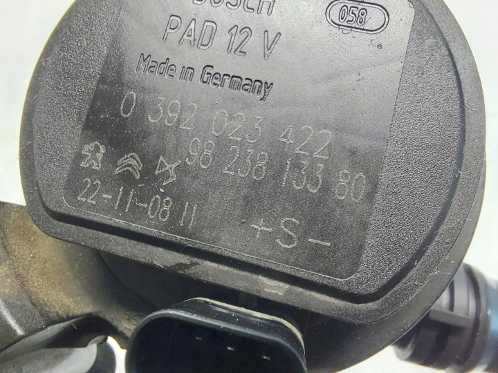 PEUGEOT 408 GT P54 POMPE À EAU 9823813380