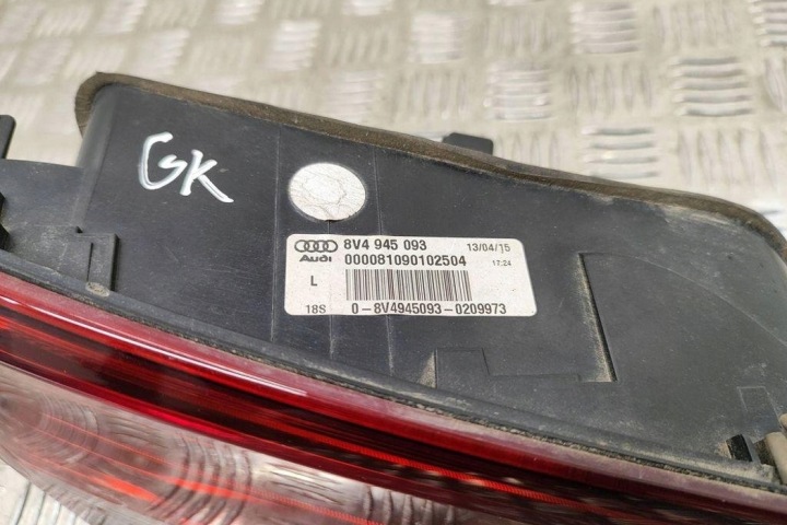 GAUCHE PHARE COUVERCLES DE COFFRE COUVERCLES DE COFFRE AUDI A3 SPORTBACK (8PA) 8V4945093 2.0L DIESEL