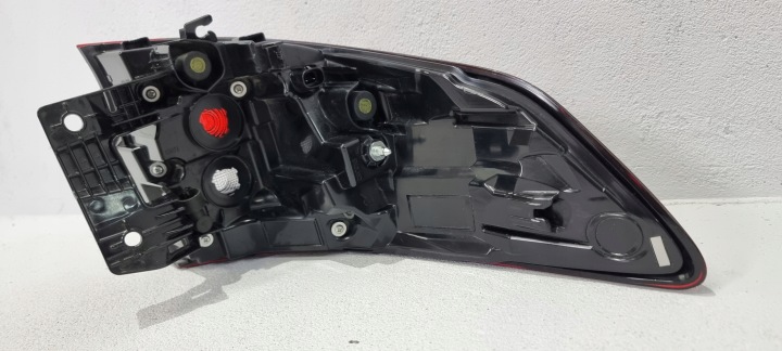 PHARE DROIT ARRIÈRE ARRIÈRE TOYOTA COROLLA E21 LIFT UNIVERSEL 22-