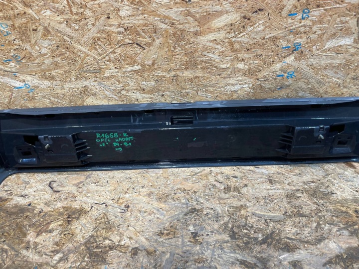 OPEL KADETT E 84-91 BERLINE PARE-CHOCS ARRIÈRE ARRIÈRE