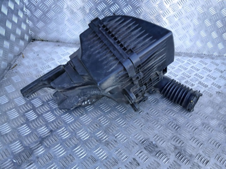 MAZDA OE SH01-133AX CHÂSSIS FILTRE AIR