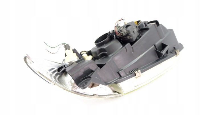 NISSAN ALMERA N16 PHARE PROJECTEUR GAUCHE 26060BN011