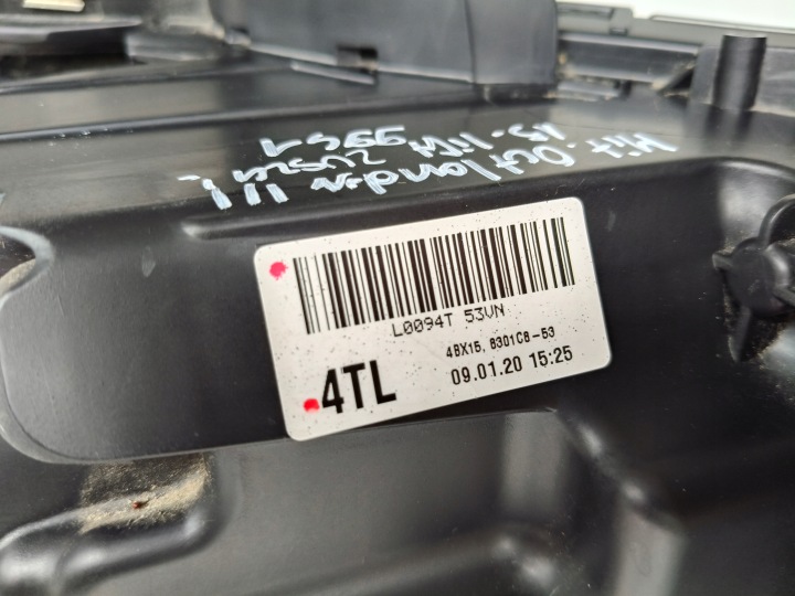PHARE GAUCHE PROJECTEUR MITSUBISHI OUTLANDER III 15- LIFT LED