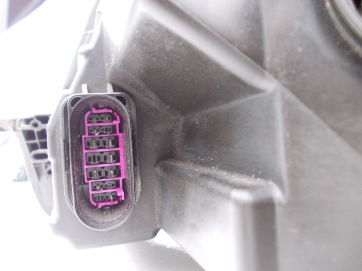 PROJECTEUR ENSEMBLE GAUCHE DROIT SKODA SUPERB III HENON LED 3V 3V1941015A