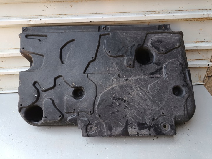 PEUGEOT 308 II T9 13R- PROTECTION PLAQUE CHÂSSIS ARRIÈRE SW UNIVERSEL ADBLUE 9804322280