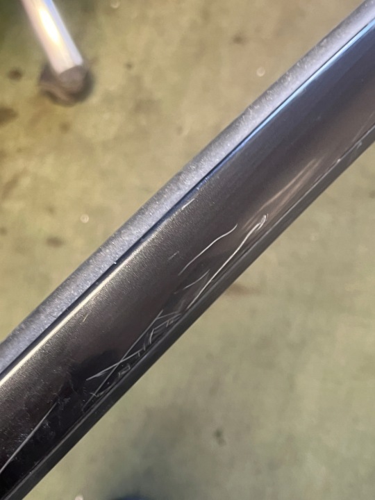 MOULURE TOITS DROITE BMW F01 475 NOIR SAPPHIRE