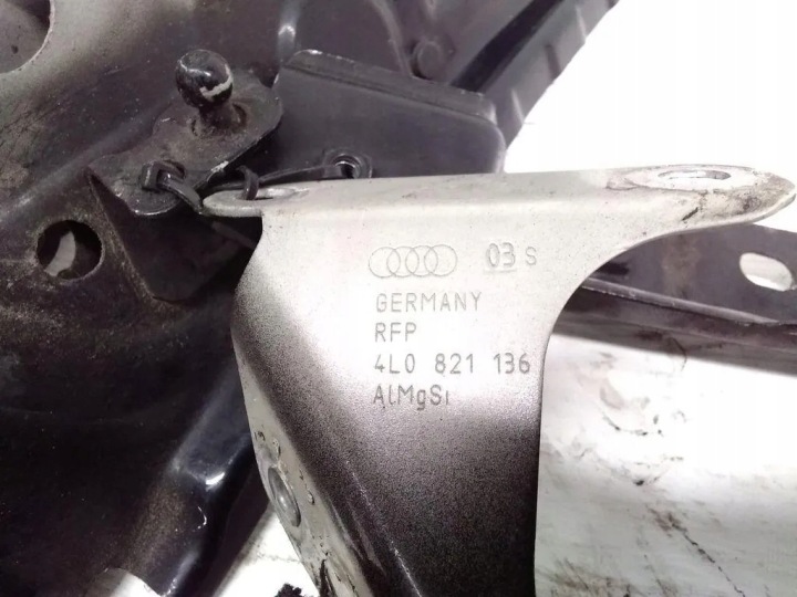 POIGNÉE FIXATION GARDE-BOUE AVANT AUDI Q7 4L 2008