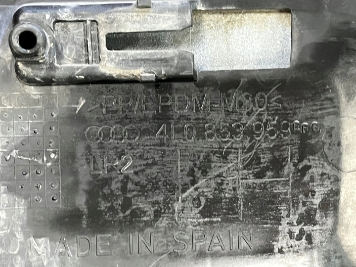 MOULURE INFÉRIEURE GAUCHES AVANT PORTES AUDI Q7 (4L) 4L0853059F 2013