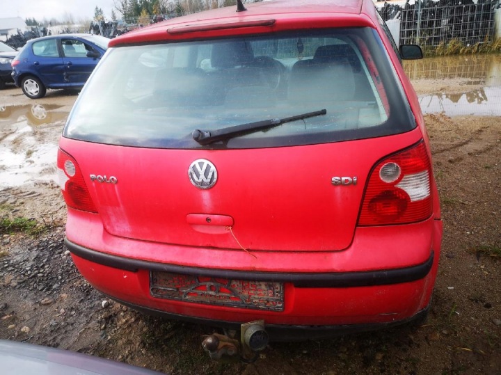 VOLKSWAGEN POLO VITRE DE PORTIÈRE AVANT GAUCHE 2004 1.9L