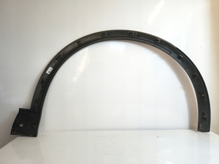MOULURE GARDE-BOUE GAUCHE AVANT AUDI Q6 E TRON 85H 85H853717A
