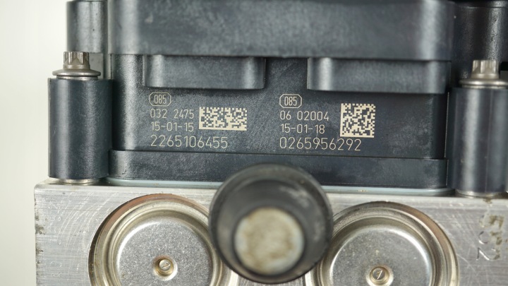 POMPE ABS OPEL CORSA E 39002554 2265106455 0265956292 0265255167