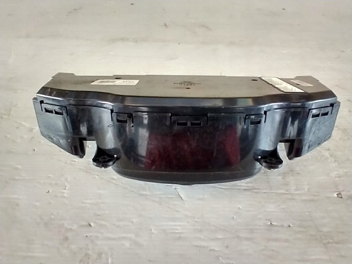 HYUNDAI I40 PANNEAU RADIO CLIMATISATION COMMUTATEUR CONTRÔLEUR 97250-3ZRC0