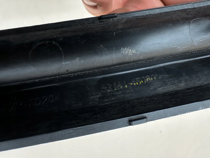 LEXUS RX 08-12R GRILLE ATTRAPA HALOGÈNE PARE-CHOCS DROIT AVANT 53141-48080