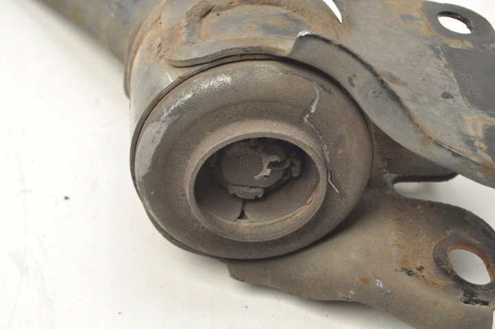 BRAS DE SUSPENSION AVANT VOLVO XC60 8G9N3A053A 2.4L DIESEL 151KW 2011
