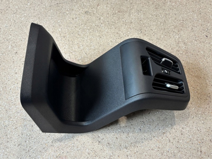 GRILLE CONDUIT D'AIR CONSOLES CENTRALE ARRIÈRE BMW X1 U11 8464144