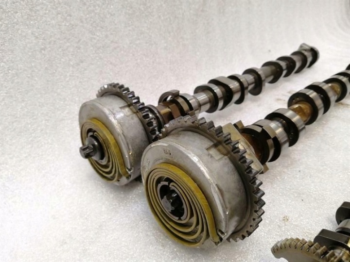BMW 5 SERIES F10 M5 M6 CAMSHAFT SET 11317604870 S63