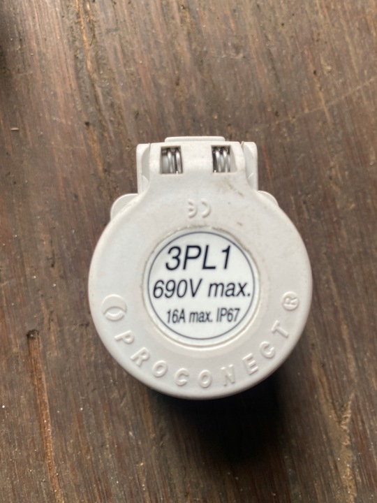 CONNECTEURS WIELORZEDOWE RÉSISTANT À L'EAU 3PL 10-16 A, PROCONECT
