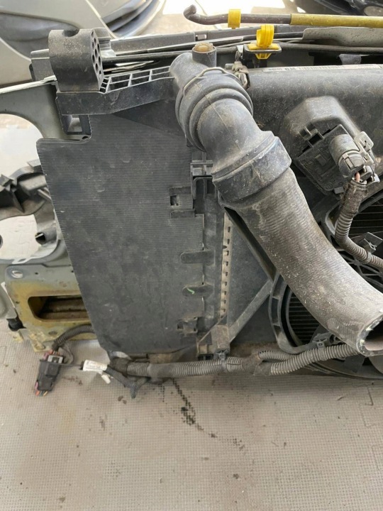PANNEAU AVANT OPEL MERIVA B 13267652