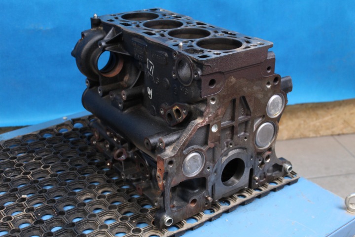 SKODA KAROQ 18R MOTEUR BLOC DGTE 1,6 TDI 85KW 04L100031R