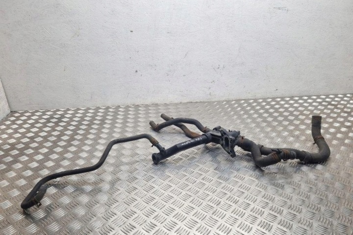 TUYAU REFROIDISSEMENT VW FOX (5Z1, 5Z3) 03C121111B 1.2L GASOLINE 40KW 2006