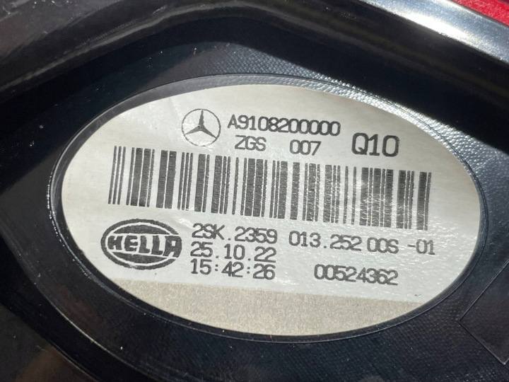 MERCEDES-BENZ SPRINTER 910 907 GAUCHE PHARE ARRIÈRE ARRIÈRE W910 W907