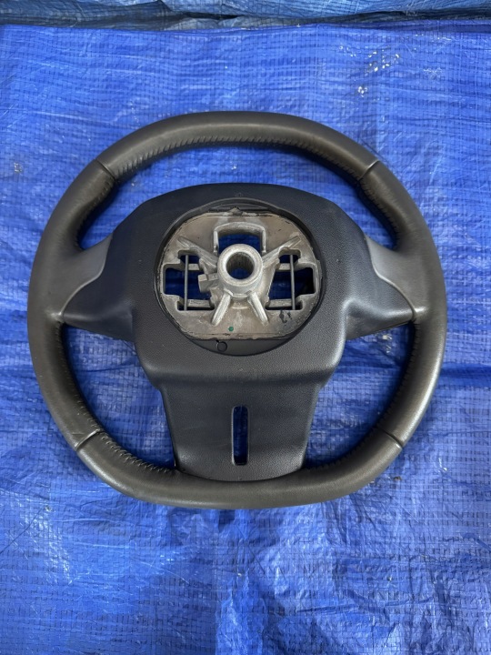 VOLANT MULTIFONCTIONNELLE CITROEN C4 CACTUS 98031272YC 98085005ZD