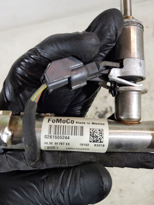 MOULURE INJECTION INJECTEURS HL3E-9F797-EE FORD F150 3.5 ECOBOOST 17- CEP1 RFF