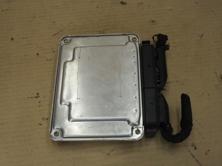 AUDI A4 B6 ORDINATEUR CONTRÔLEUR MODULE MOTEUR 1.9 TDI 038906019GG 0281010813