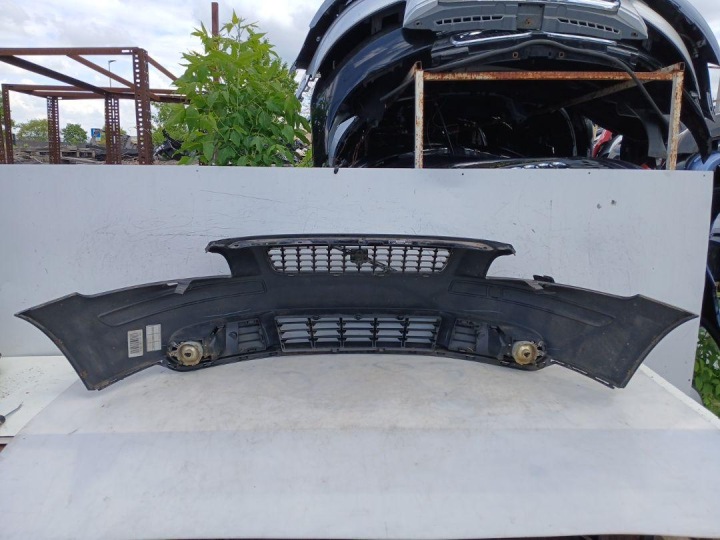 PARE-CHOCS AVANT AVANT CALANDRE VOLVO S40 V50 03-07R. NOIR 3657005