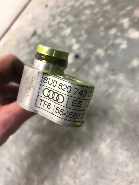 FIL CLIMATISATION AUDI Q3 8U 8U0820743C