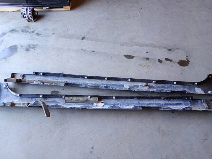 MOULURE SEUIL 8X23-F10609-A 8X23-F10608-A LEWA/PRAWA JAGUAR XF SPORTBRAKE