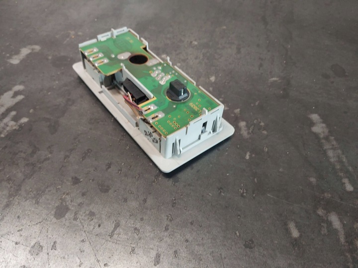AMPOULE SUFITOWA FORD GALAXY I 7M0947105B