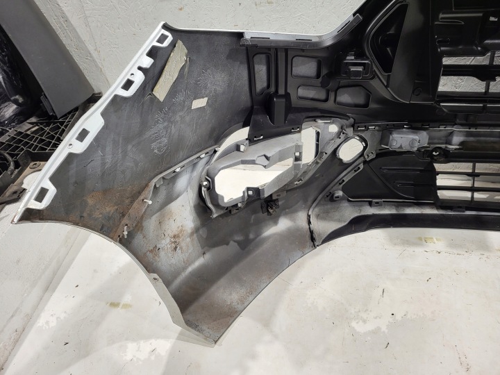 PARE-CHOCS AVANT FORD TRANSIT CUSTOM JK21 LIFT EN BON ÉTAT JK21-R17757