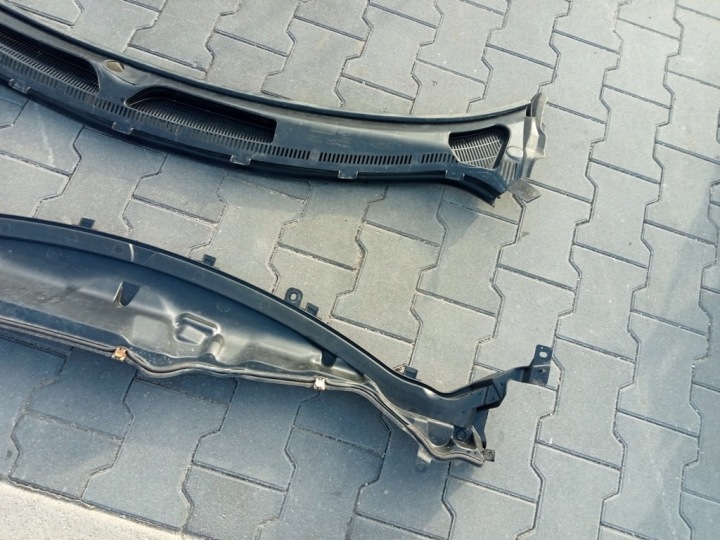 FORD FIESTA MK7 2008-17- DOUBLURE DE PASSAGE DE ROUE SUPÉRIEUR INFÉRIEUR ENSEMBLE 8A61