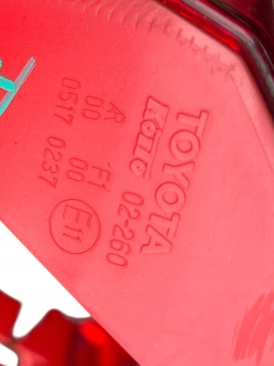 PHARE ARRIÈRE TOYOTA AURIS E180 02260