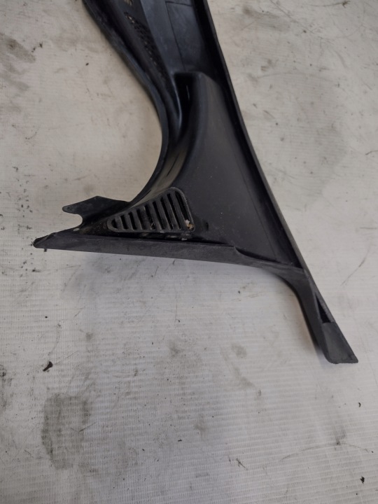 DOUBLURE DE PASSAGE DE ROUE SKODA FABIA I 6Y1819415A 6Y2819415A