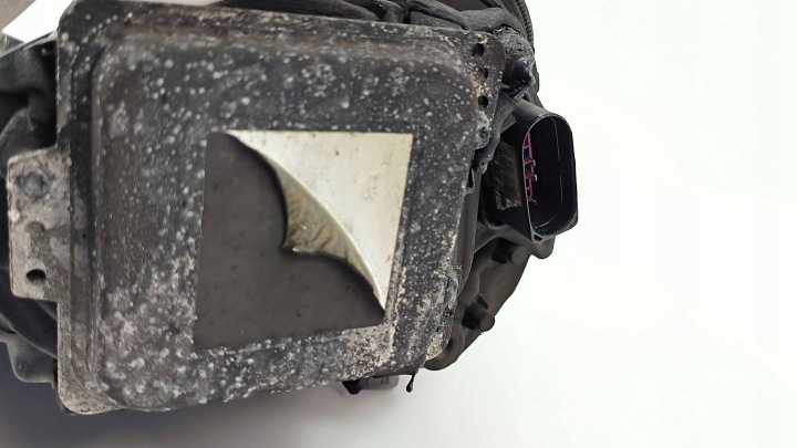 PROJECTEUR PORSCHE PANAMERA 970 4.8B 2010 16742400