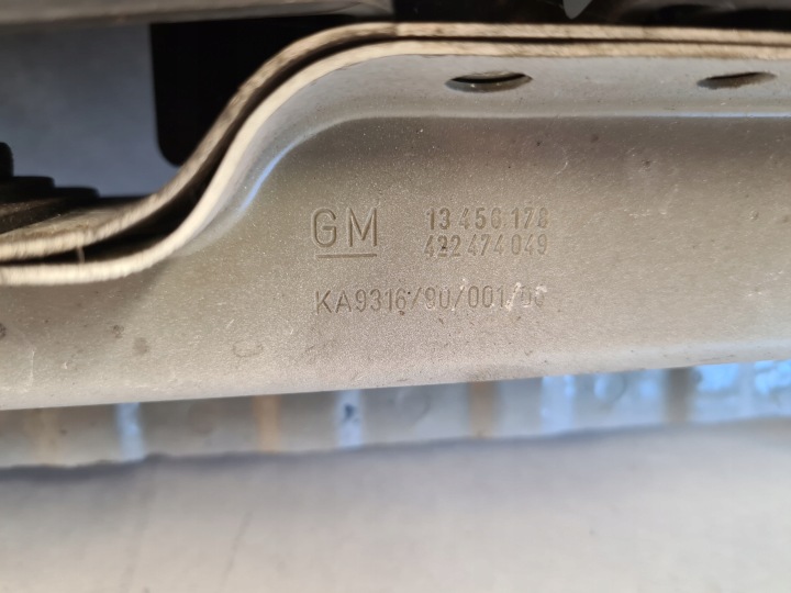 PANNEAU AVANT POUTRE RENFORCEMENT AVANT ASTRA IV J Z40R